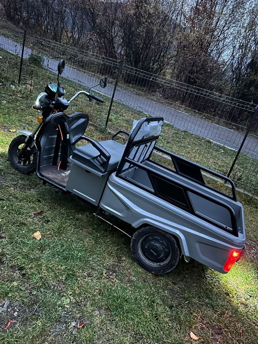 Vând motociclu electric nou