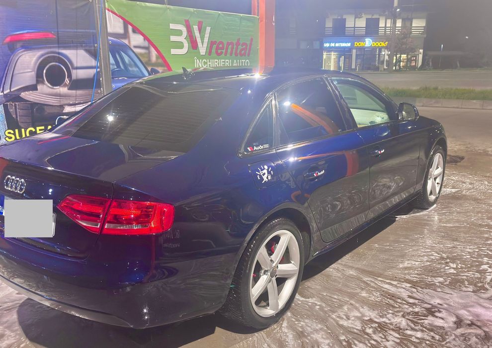Vând Audi A4 143cp