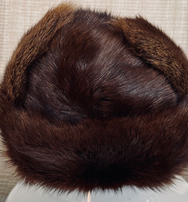 Шапка ушанка от качествена козина - автентична класика