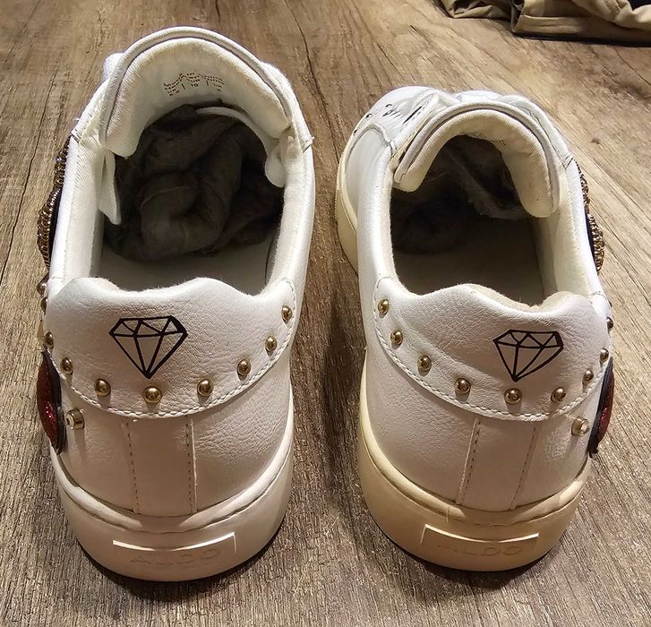 MK tenesi femei piele 39