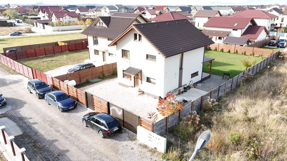 Casă în Izvor de vânzare