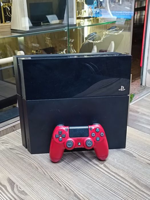 Игрова конзола Sony Playstation 4 FAT / 500GB / PS 4