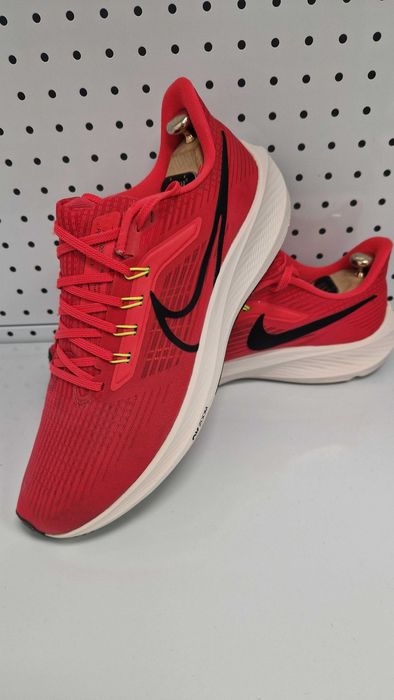 Оригинални мъжки маратонки- Nike Air Zoom Pegasus 39