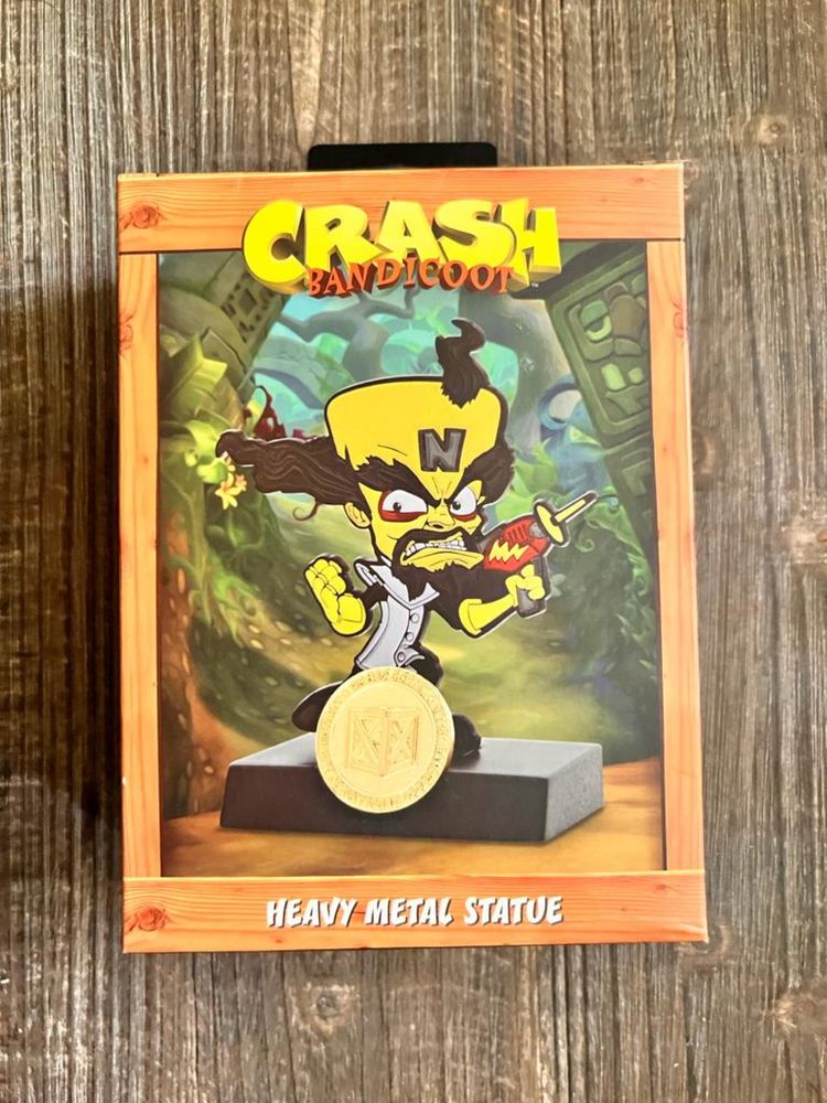 Продам железную статуэтку DR. Neo Cortex