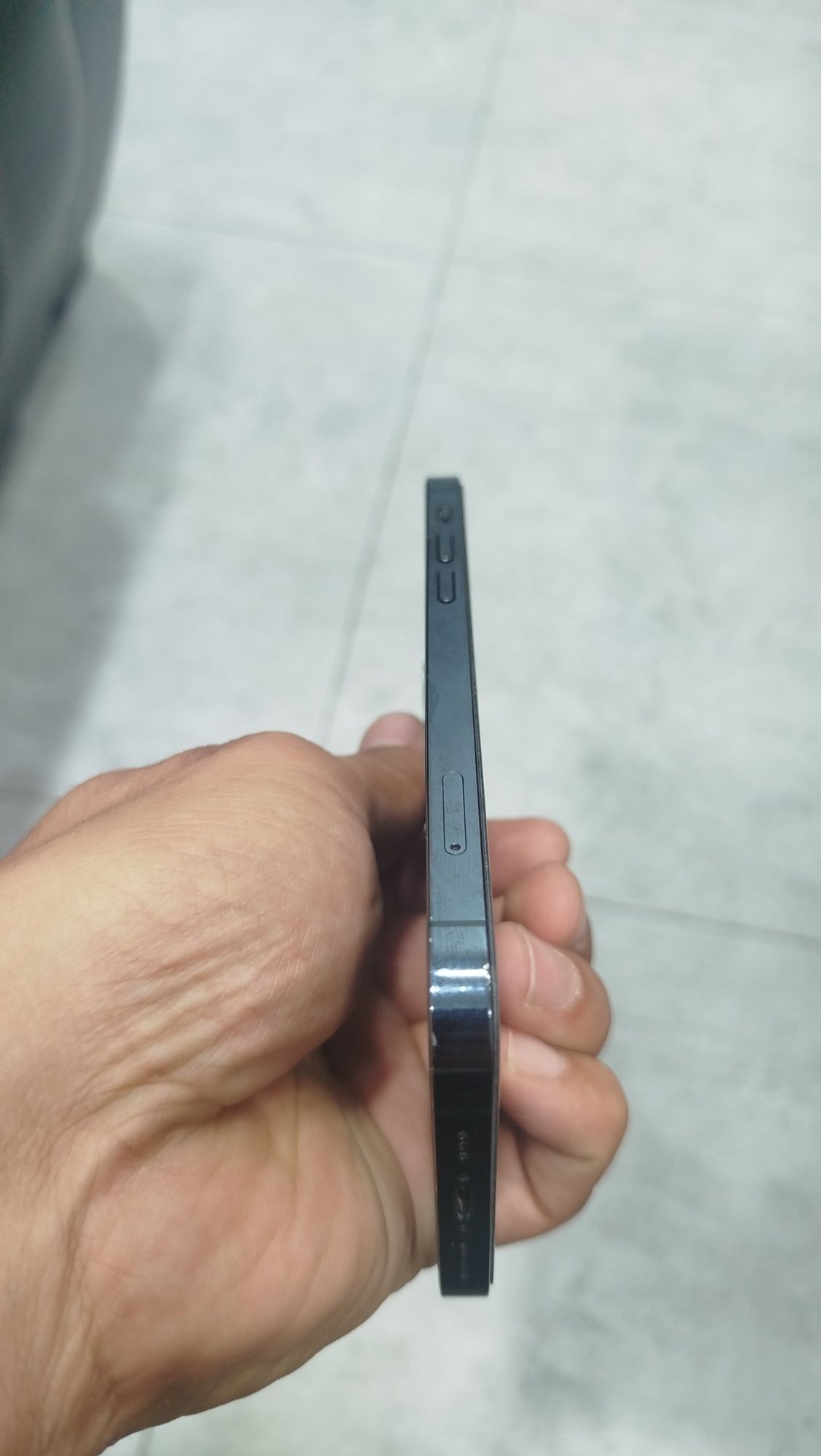 Iphone 12 pro blue