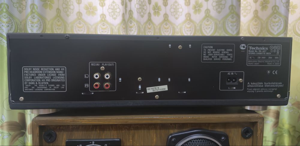 Technics RS-AZ7 deka juda yahshi holatda