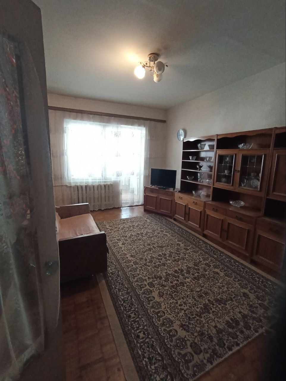 Продается двухкомнатная квартира на массиве Водник центр