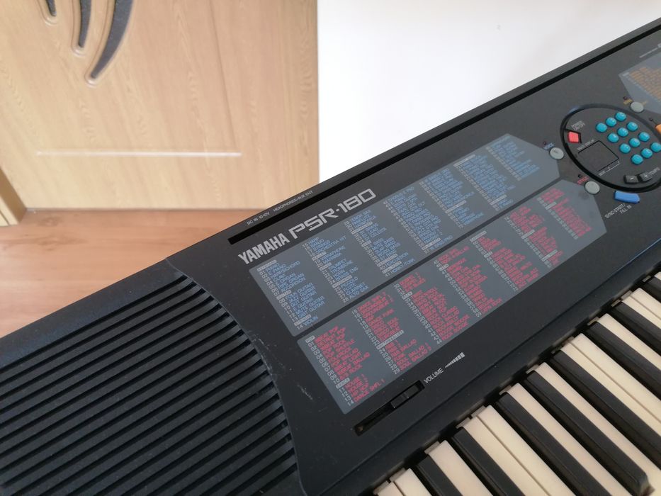Yamaha PSR-180  orga electronică pian