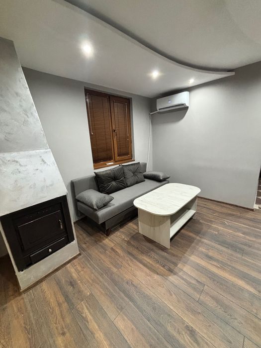 Под наем Етаж от къща