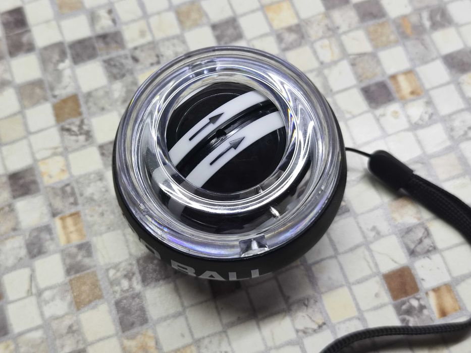 Gyro Ball (жироскопична топка) - Ръчен тренажор