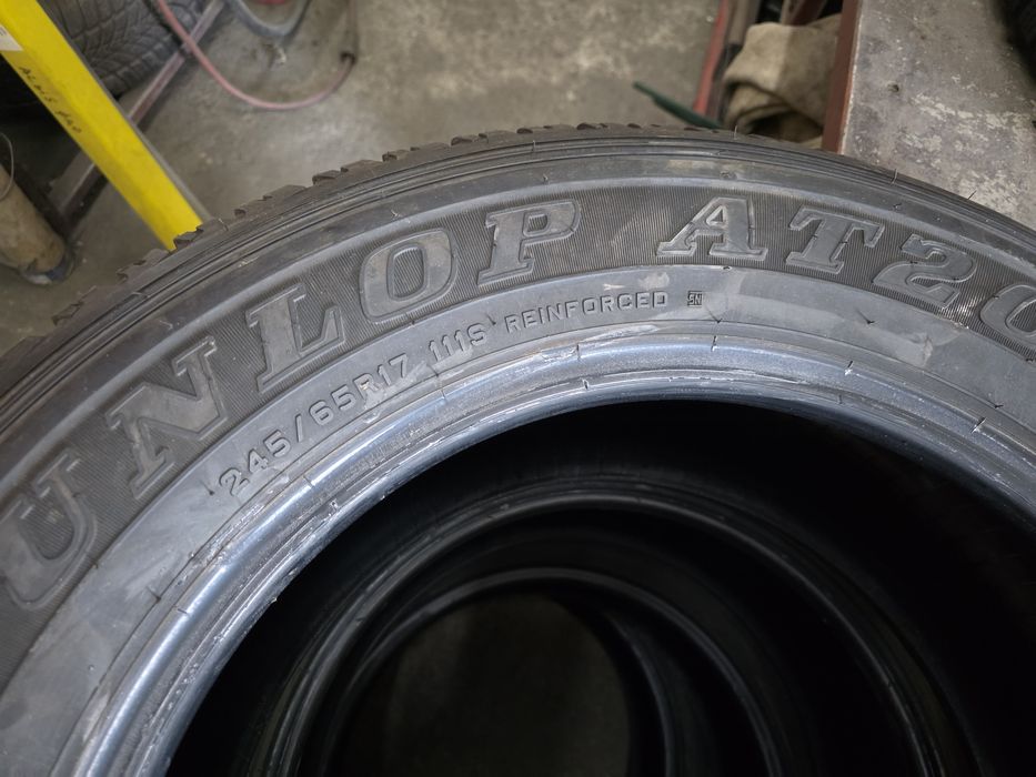 4бр Летни гуми 245 65 17 - Dunlop