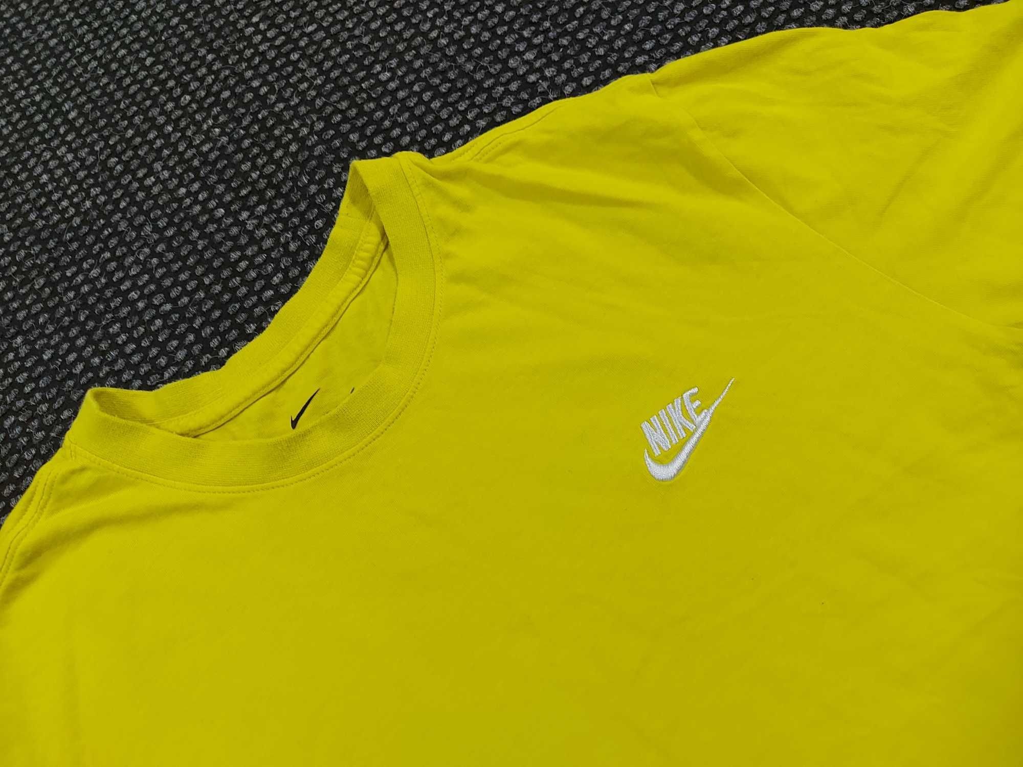Nike тениска M размер