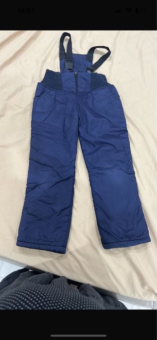 Продам болоневые штаны в хорошем состоянии 1500 тг