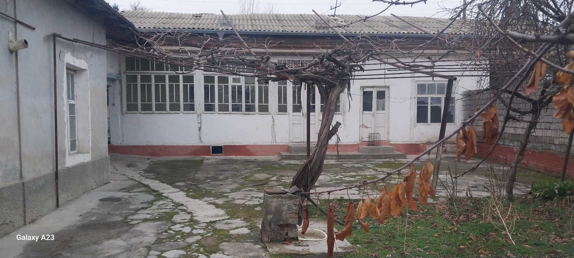 Уй сотилади срочно.
