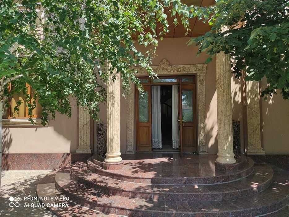 Продаётся дом 10 соток на Набережной в Мирзо-Улугбекском районе