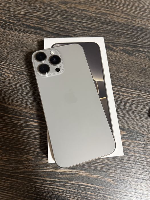 iPhone 16 pro max natural titanium 256gb  impecabil