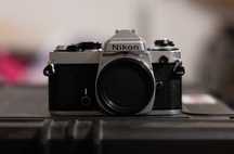 Vand Nikon FE ( pe film)