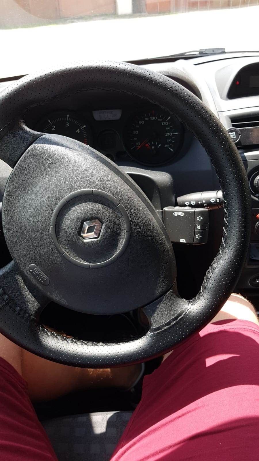 Vind renault megane 2 1.5 dci.  Accept și schimburi cu ceva  mai nou ș