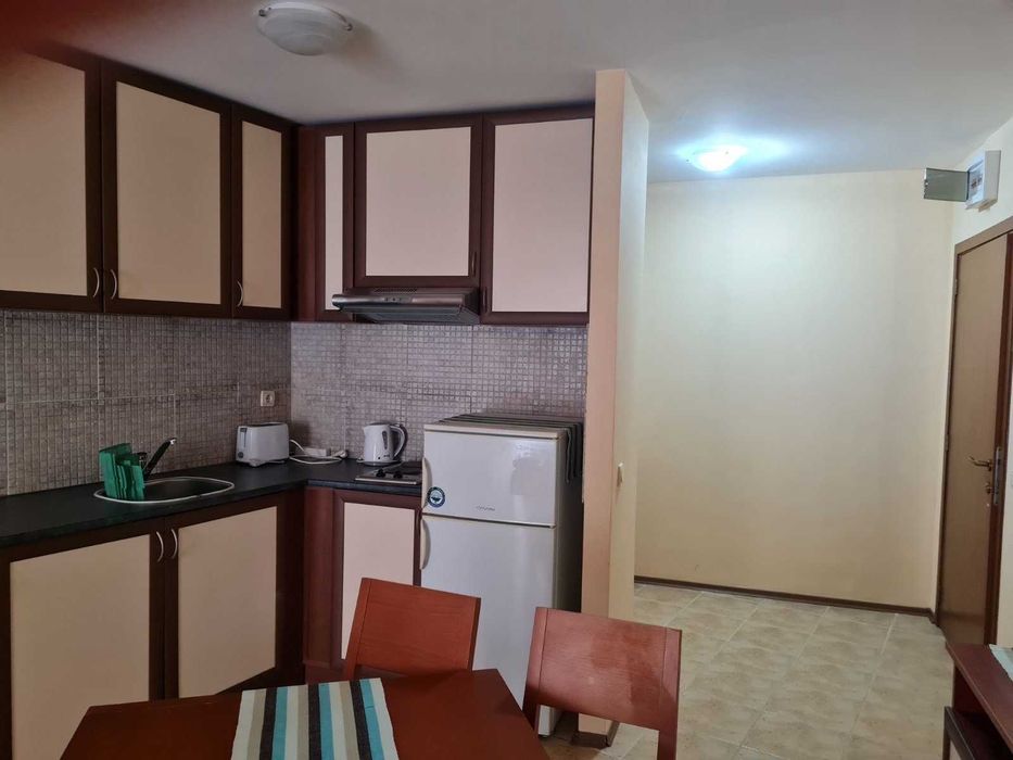 Продава се Тристаен апартамент в Бургас, Сарафово - 110 кв.м за 773 €/кв.м - Снимка #4