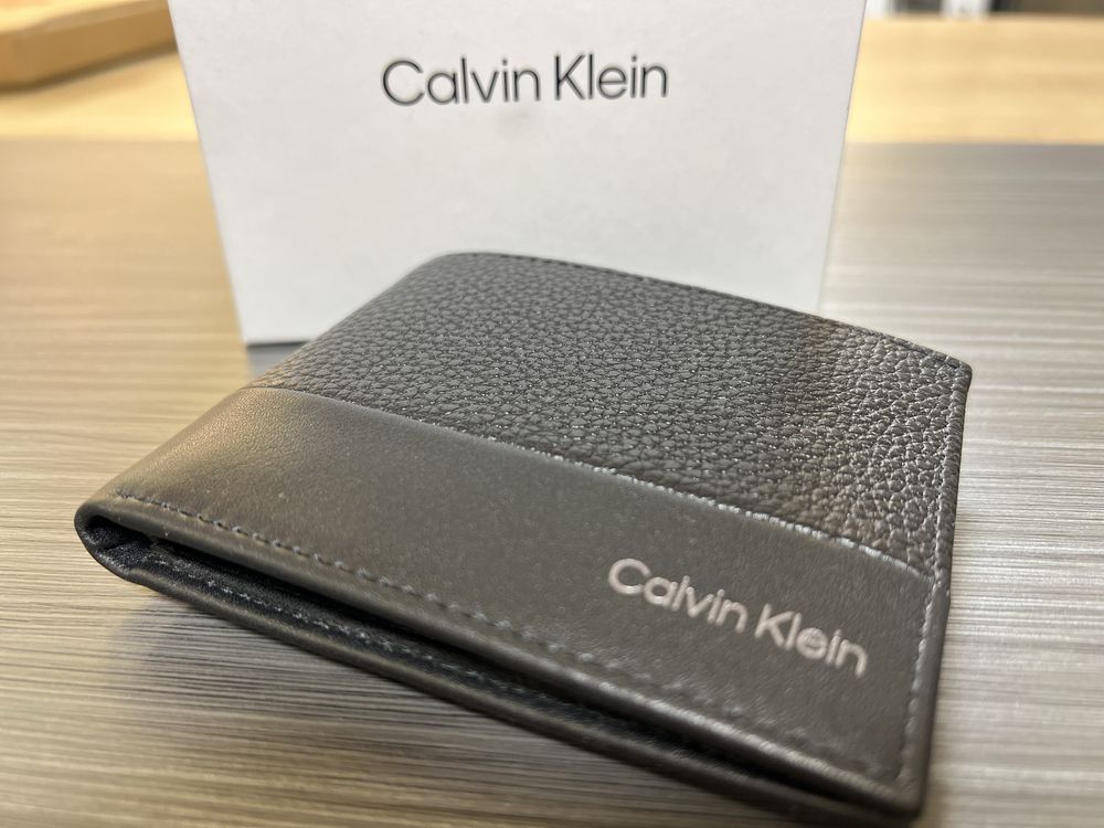 Портфейл Calvin Klein card holder оригинал!