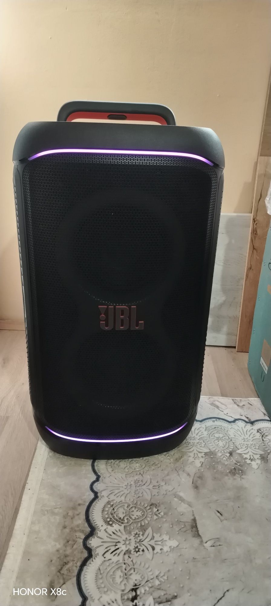 Jbl 520 чисто нова