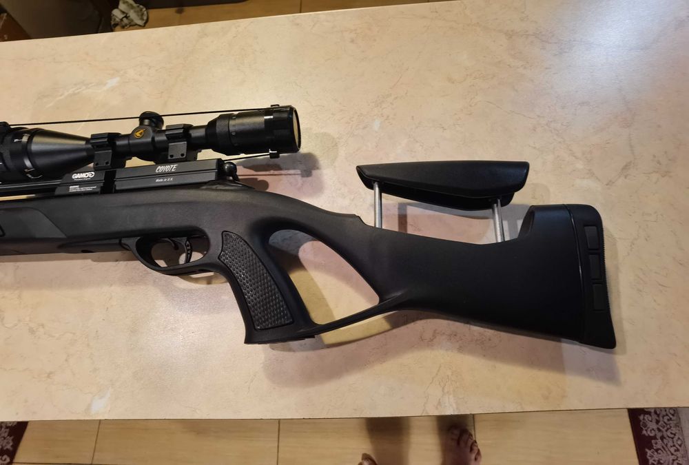 Gamo Coyote 5.5 с оптик, аксесоари и помпа