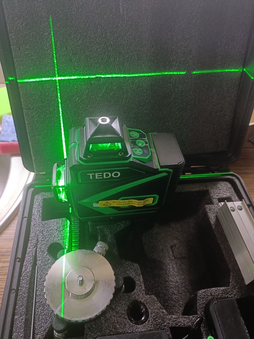 Лазерный уровень TEDO