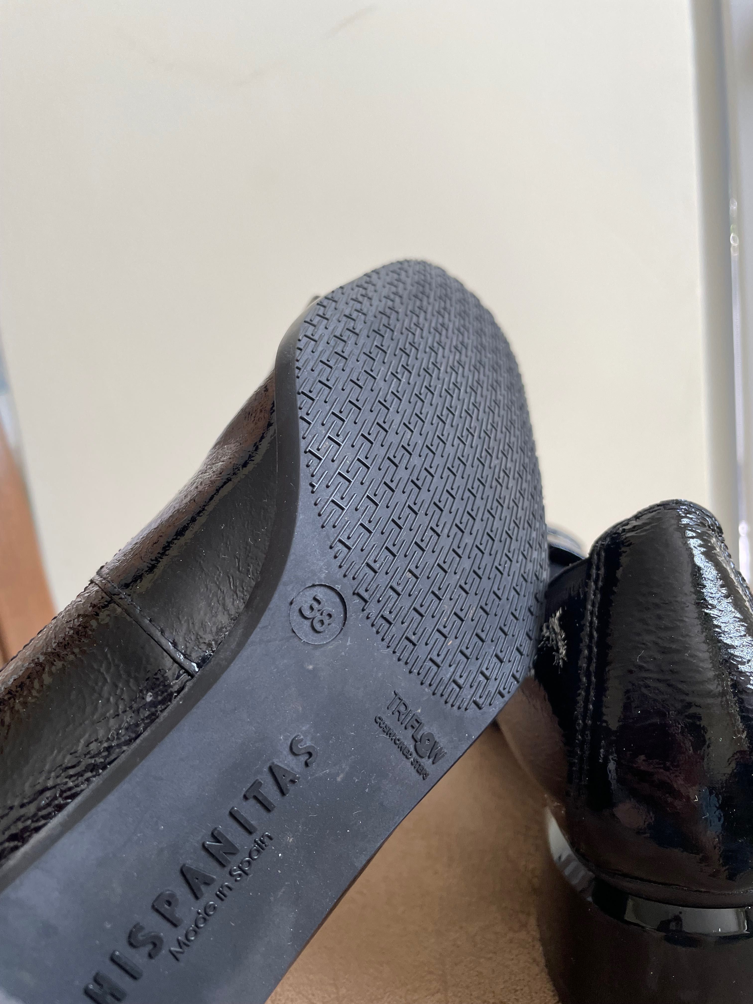 Дамски официални черни обувки HISPANITAS - 38 номер.