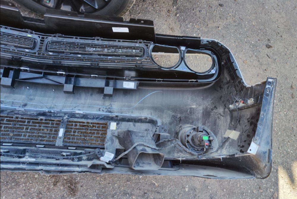 Оригинална предна броня Dodge challenger RT 5.7