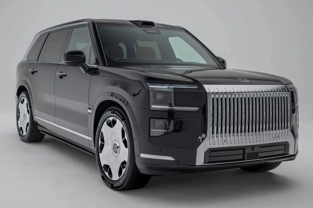 Zeekr 9X Zeekr 9X 2.0T 70 kWh (1381 CP) Plug-in Hybrid 4WD 2025