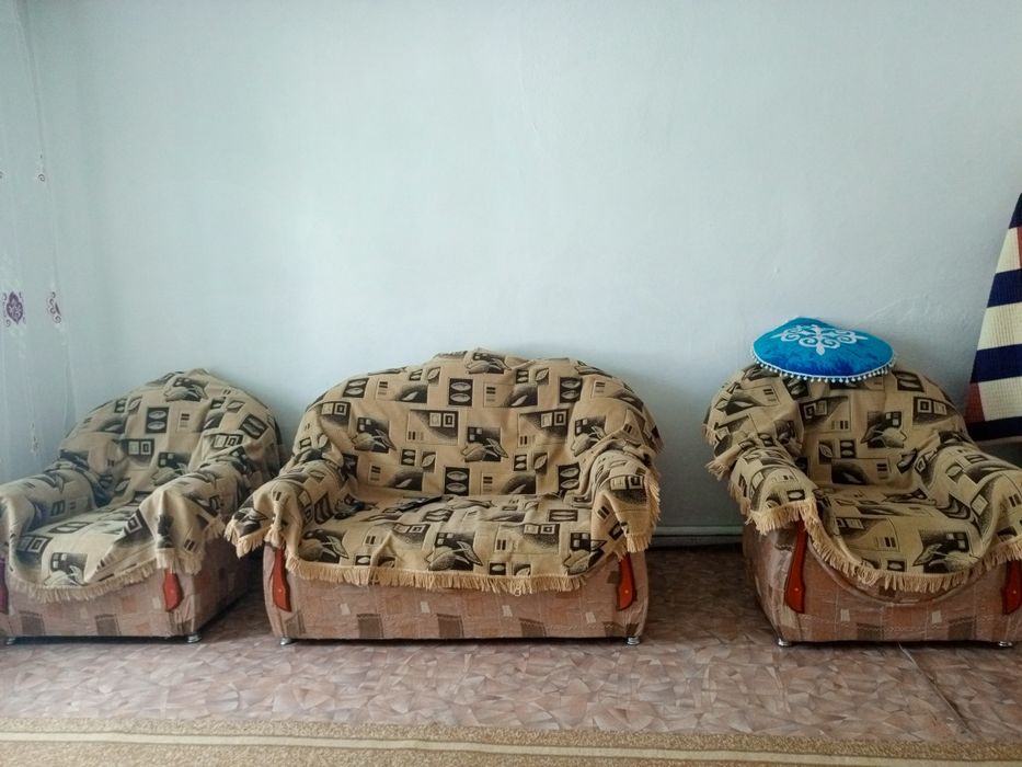 Диван для гостиной