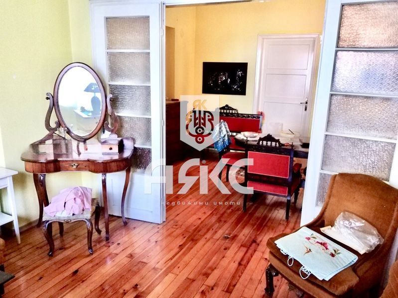 Многостаен апартамент  в Центъра