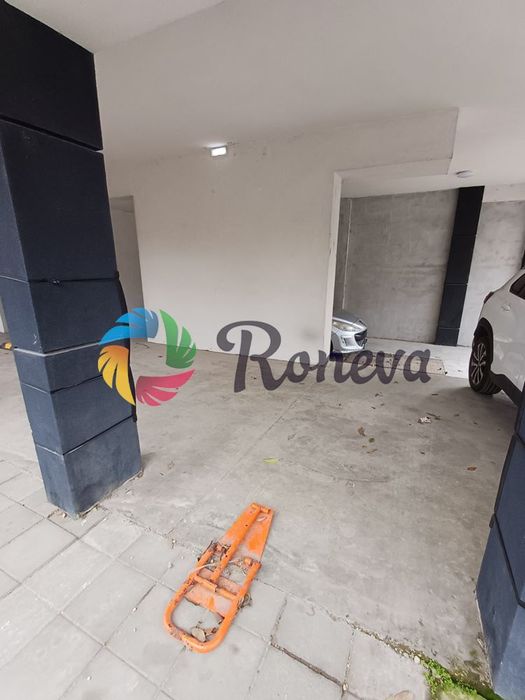 Продава се Гараж / Паркомясто в Варна, Цветен квартал - 15 кв.м за 1122 €/кв.м - Снимка #1