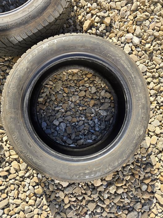 Anvelope iarna 205 55 16 Dunlop