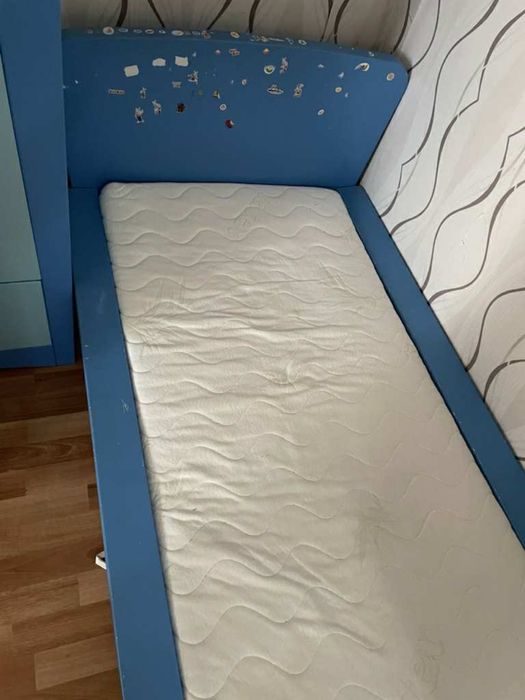 Продавам детско обзавеждане