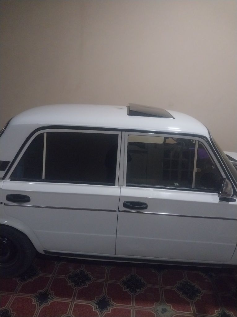 Juguli vaz 2106 sotiladi