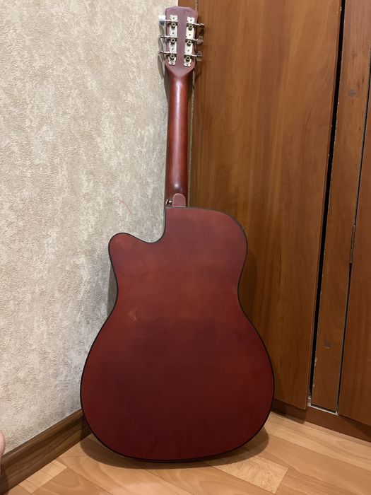 Продается гитара