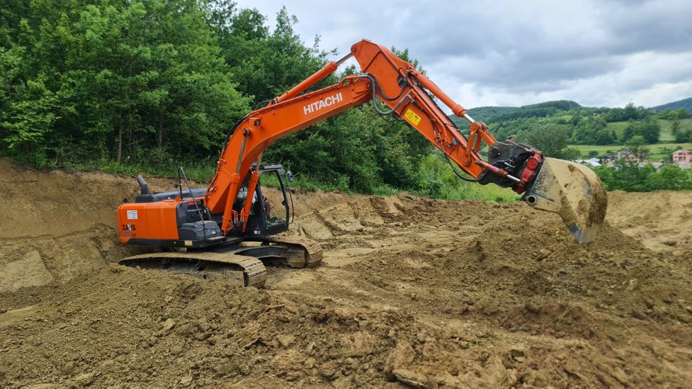 Inchiriez excavator  camion   balast sort pămân