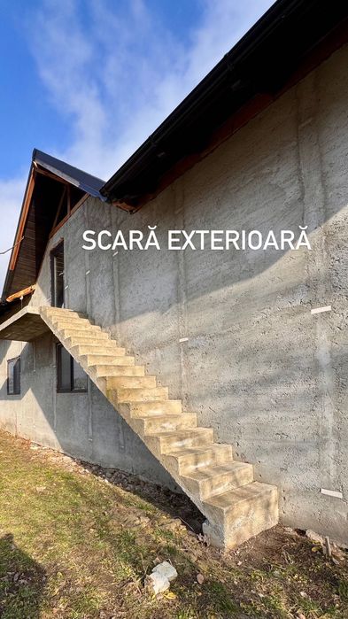 Casa nouă cu etaj de vânzare/ Vilă spațioasa/ Centrul localității