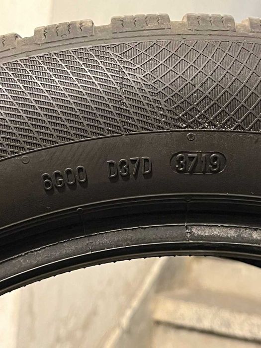 225/55/17" 4бр Continental winter contact 830