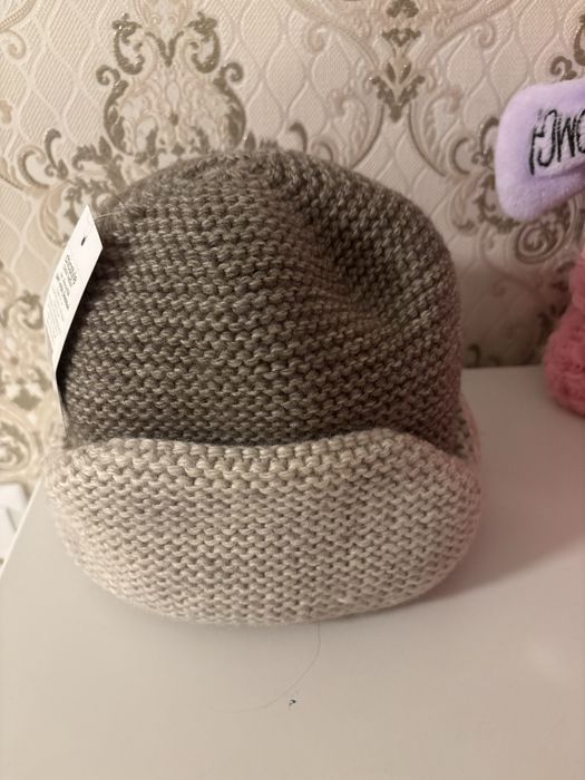 Продам новую женскую зимнюю шапку