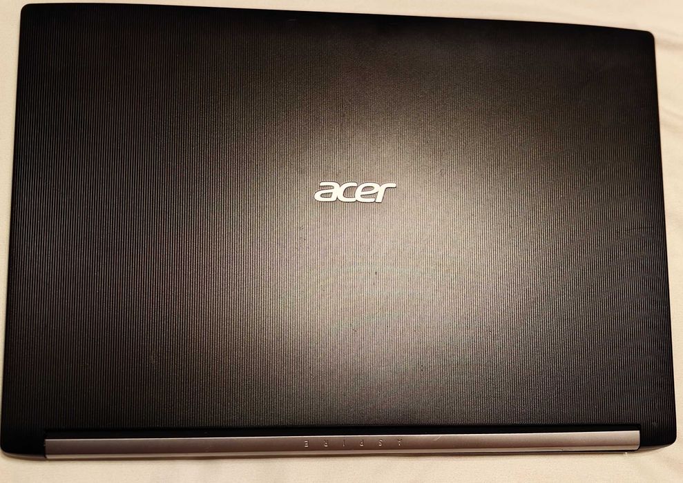 Vand laptop Acer Aspire ecran mare 17,3