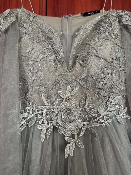 Красива официална рокля