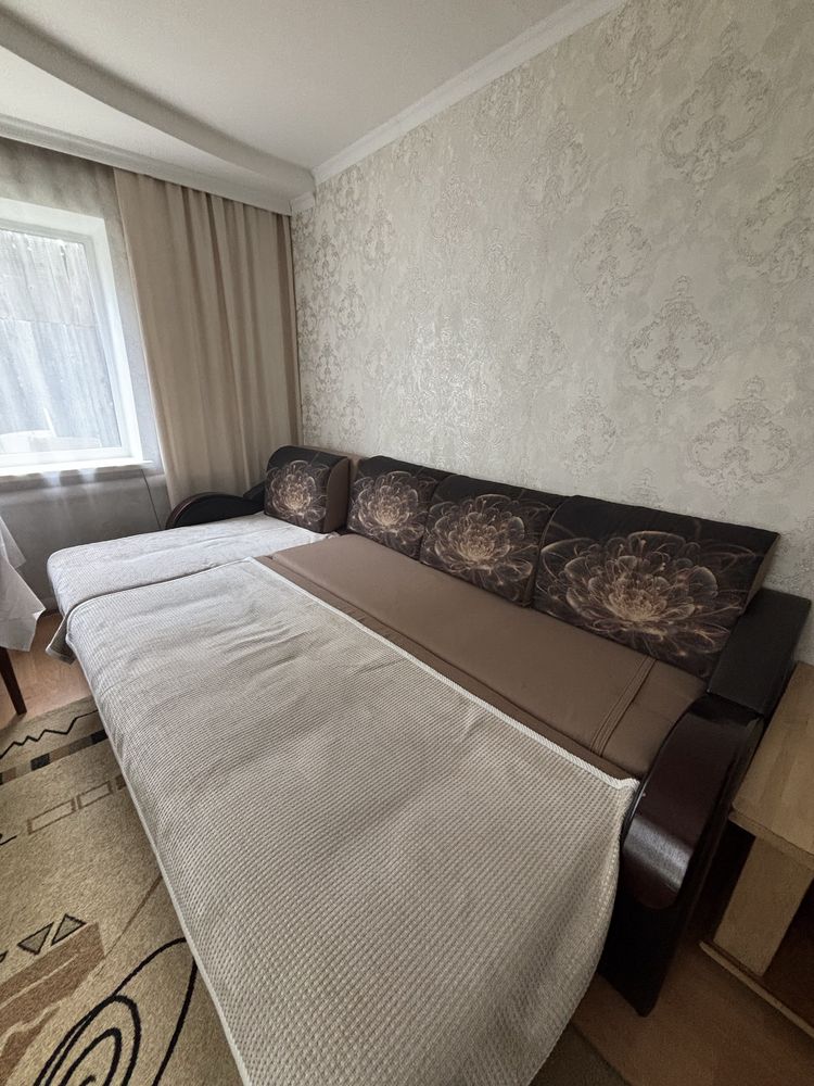 Продам диван б/у