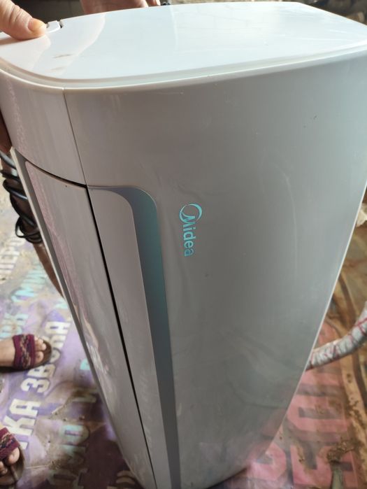 Midea INVI-09LV Inverter