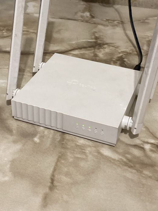 Wi-Fi роутер TP-LINK Archer C24 AC750