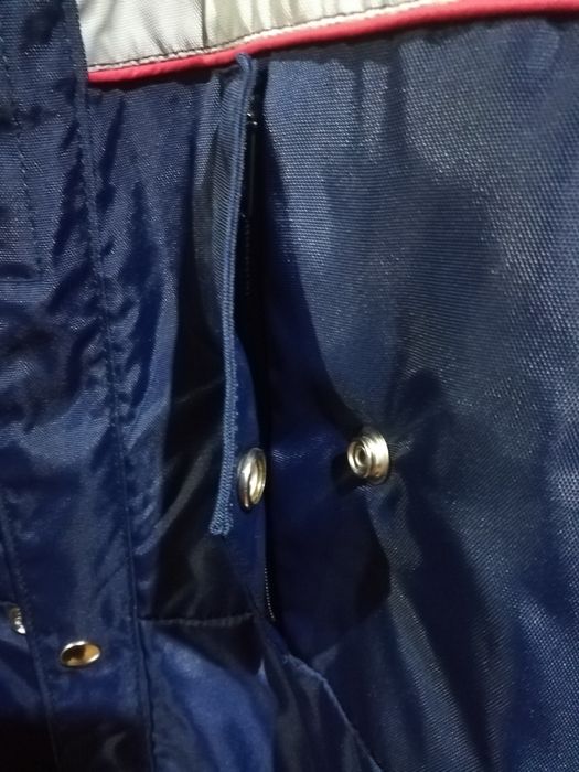 Vând salopetă/combinezon de iarnă, gros, mărimea M, marca Thinsulate