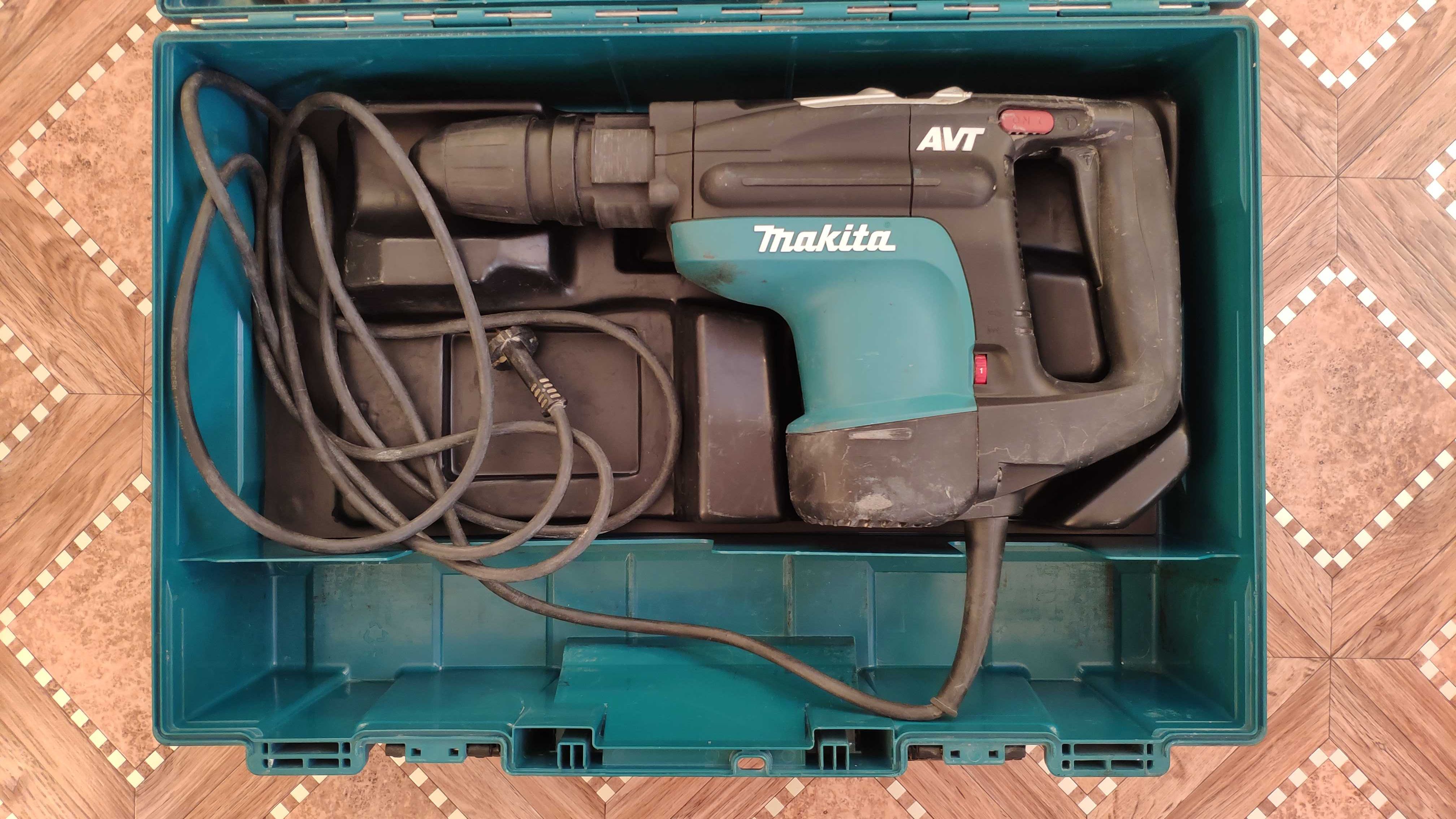 Перфоратор Makita HR 4010 C Оригинал Великобритания