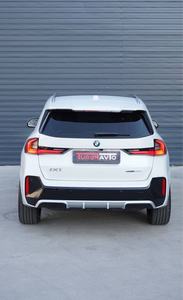 BMW iX1 25L в Ташкенте