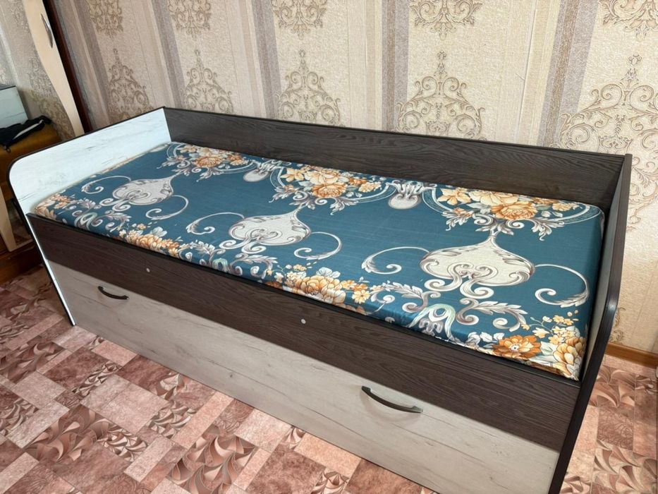 Продам подростковый кровать